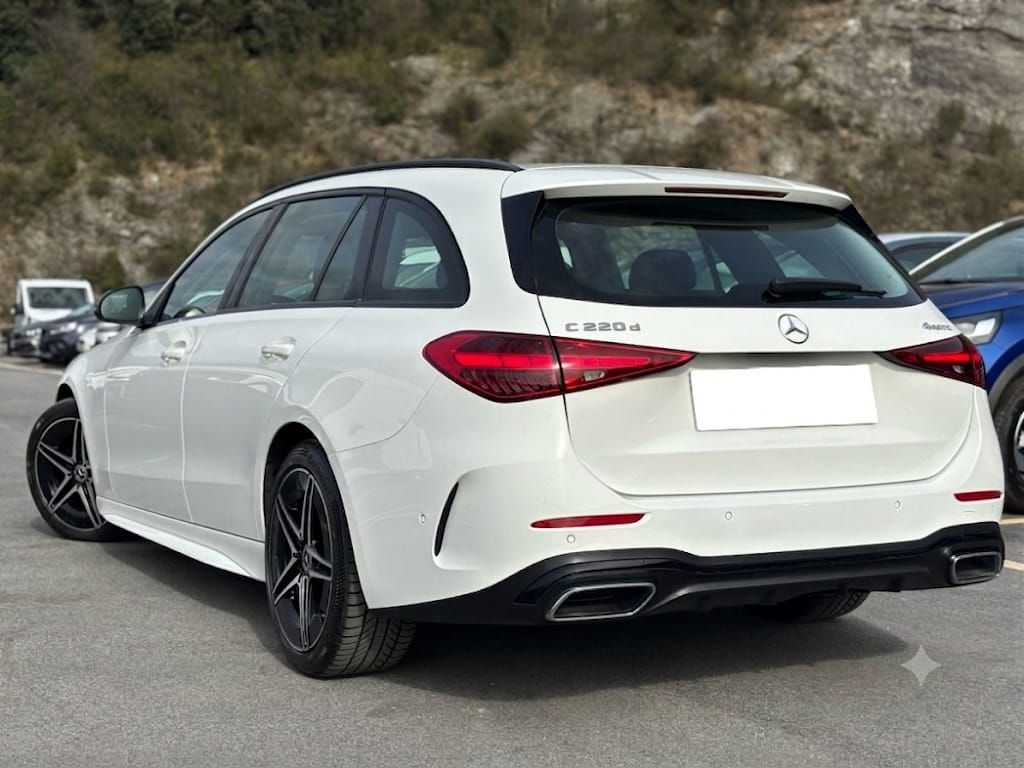 Mercedes-Benz C-Class gallery image