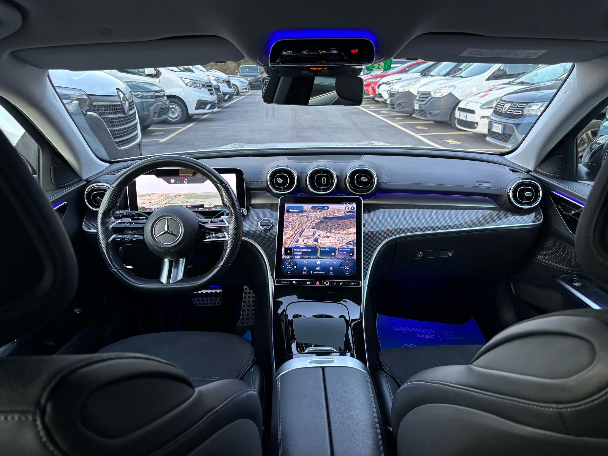 Mercedes-Benz C-Class gallery image